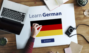  قنوات بودكاست لتعلم اللغة الألمانية